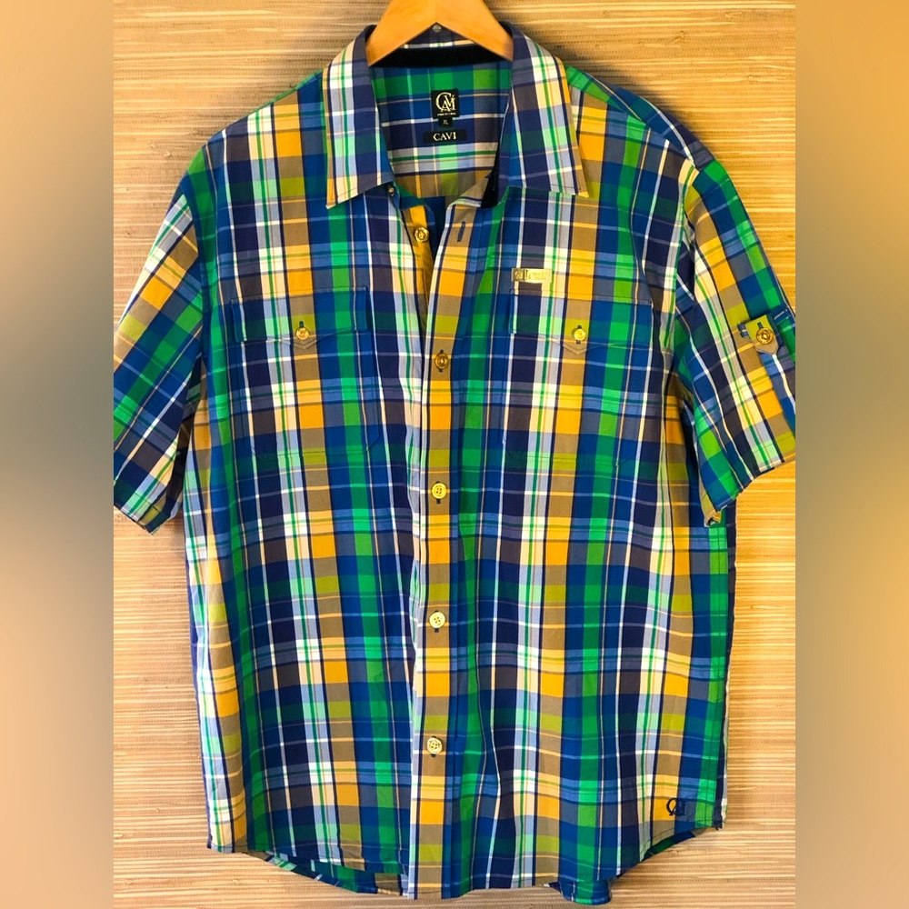 CAVI sXL short sleeve shirt Beautiful looks brand new